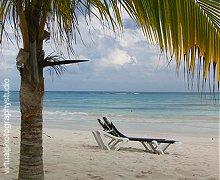 Beach lounge chair
